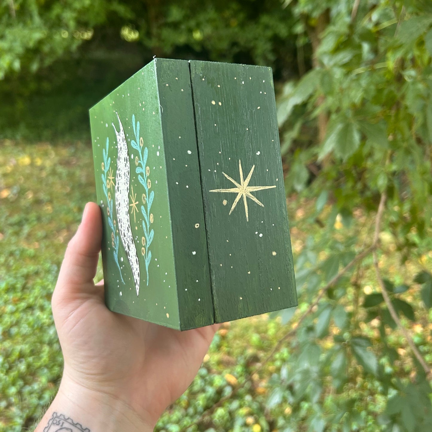 Handpainted Slug Box (Golden Berries)