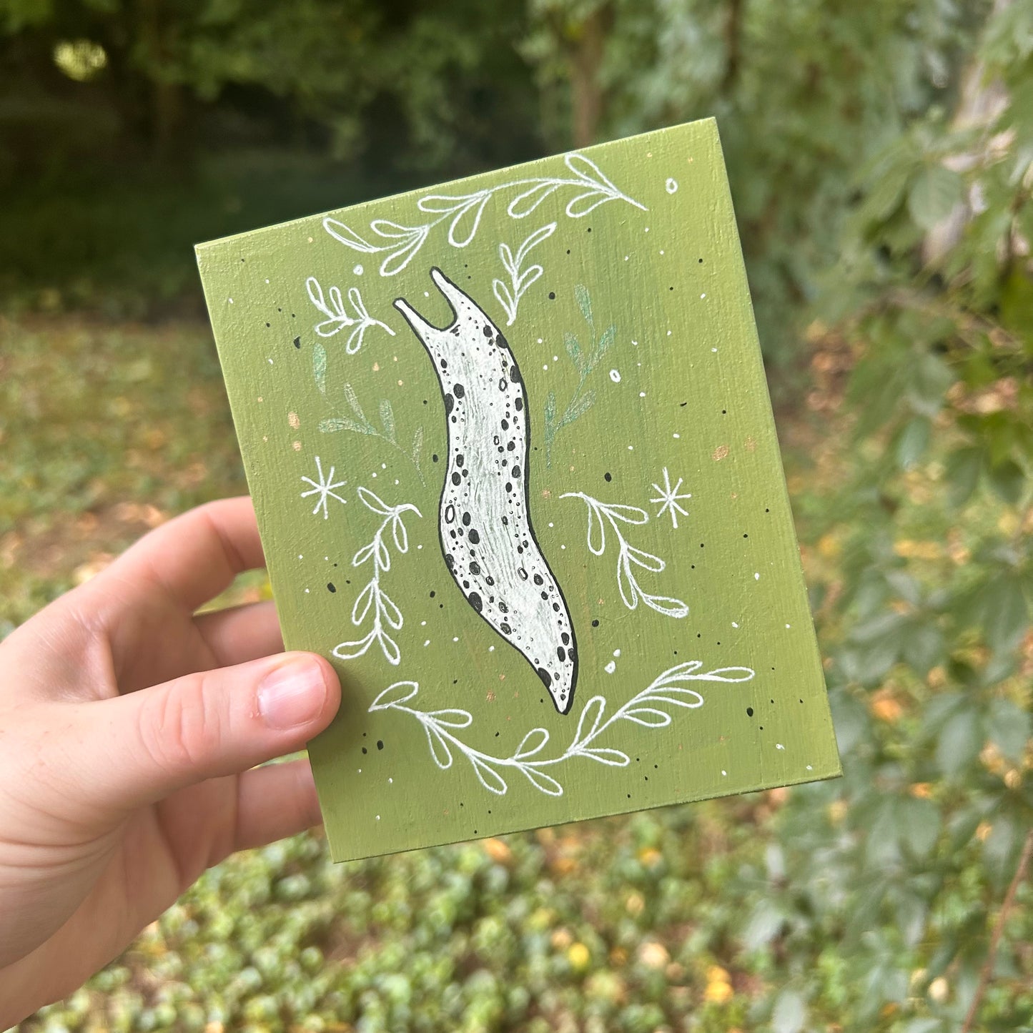Handpainted Slug Box (White Vine)