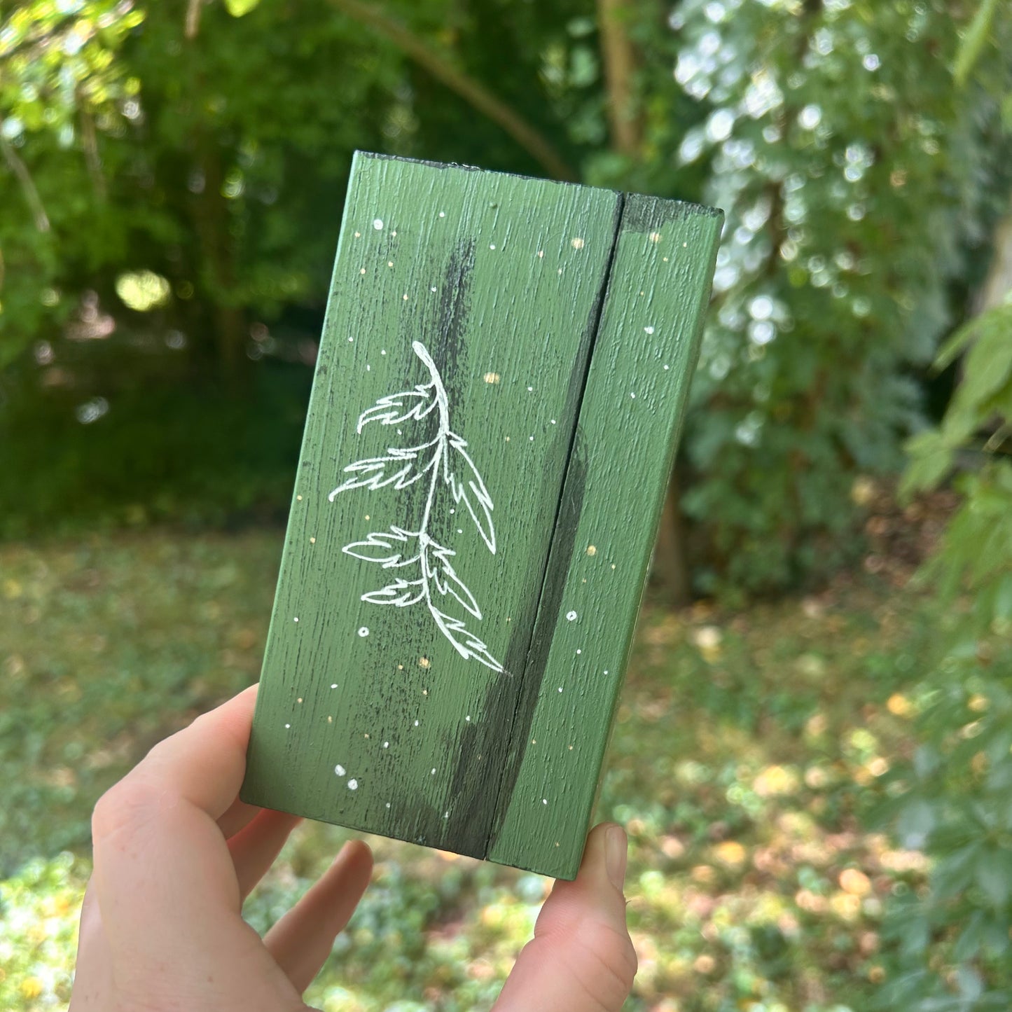 Handpainted Thistle Box (White Leaves)