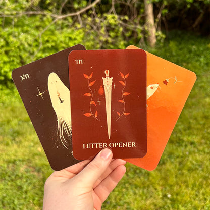 Mutable Oracle Deck